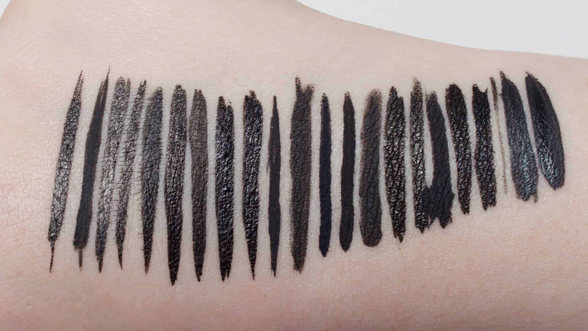 Der beste Eyeliner 359 Eyeliner Test: Bester Eyeliner Test Swatches Lampe