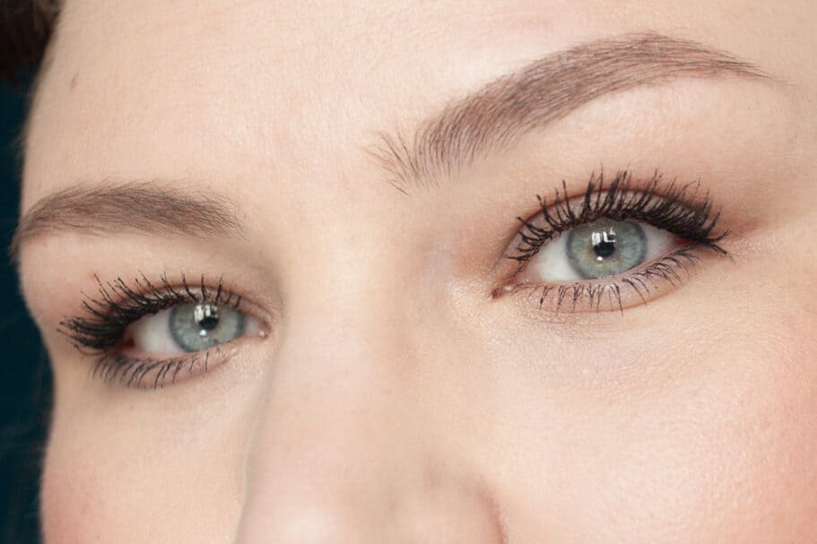 Die beste Mascara 242 Mascara Test: Benefit They’re Real! Mascara Original Gesicht