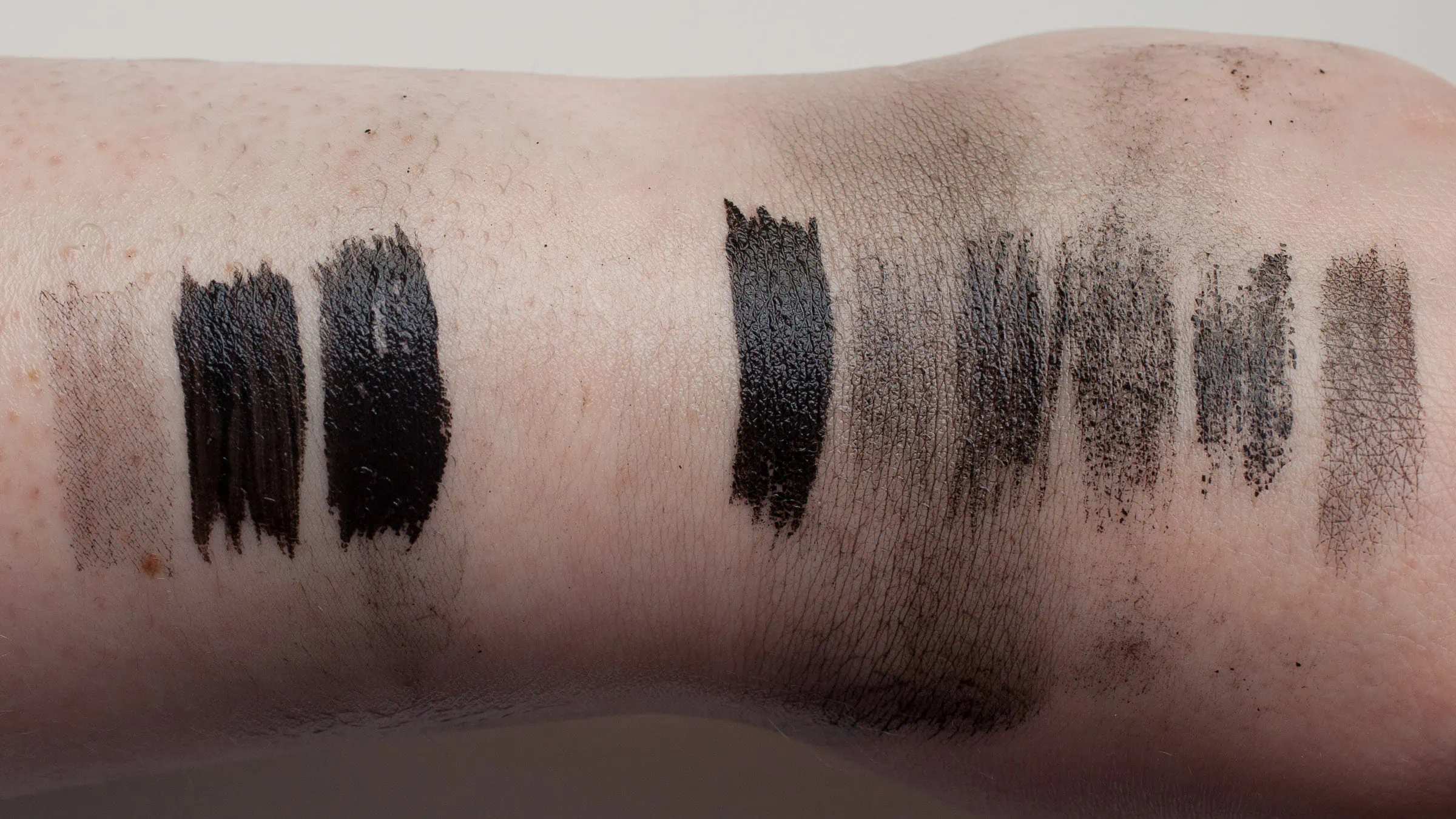 Der beste Eyeliner 350 Eyeliner Test: Eyeliner Test 2023 Wischtest Gesprüht