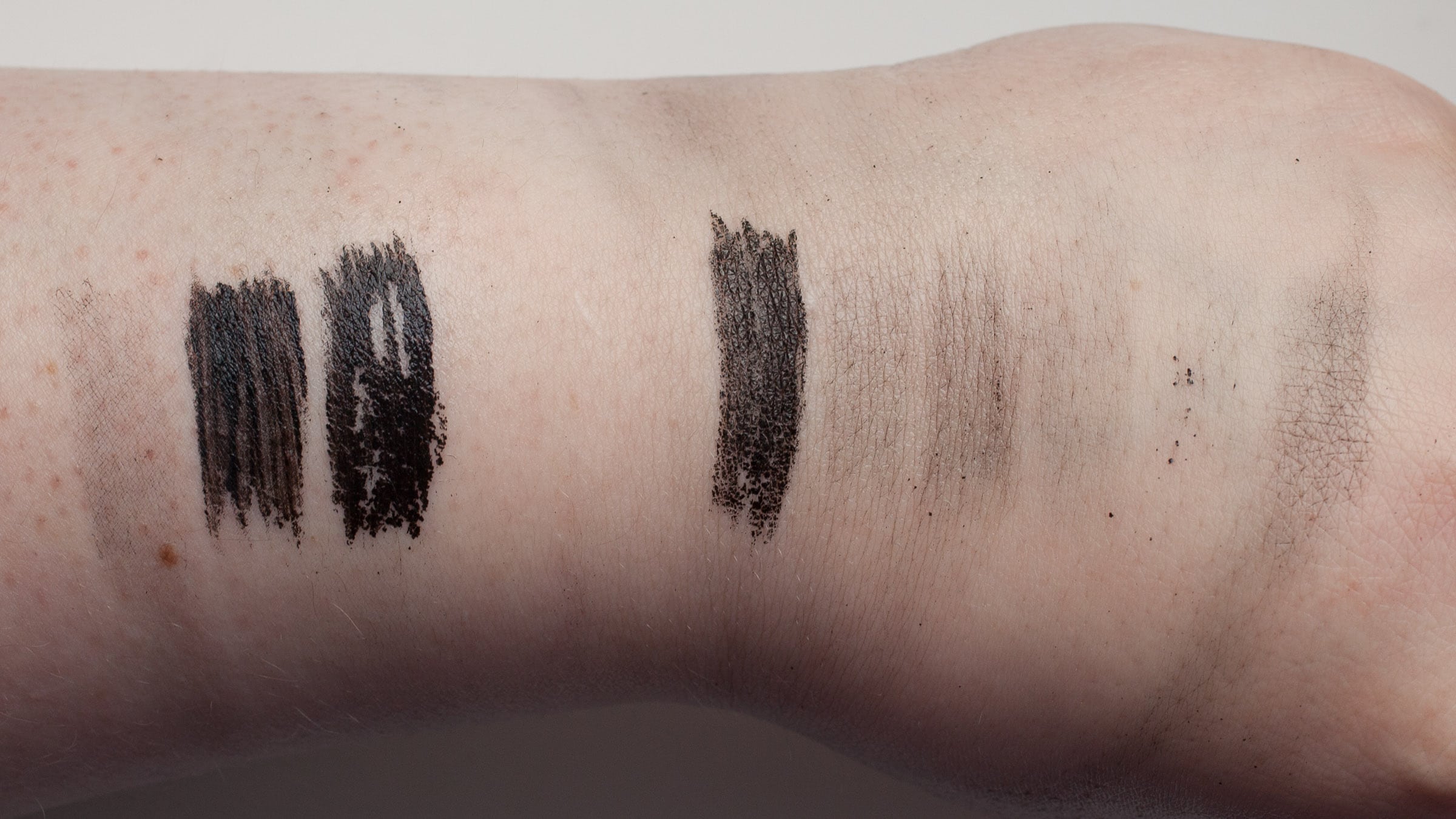 Der beste Eyeliner 351 Eyeliner Test: Eyeliner Test 2023 Wischtest Mizellenwasser
