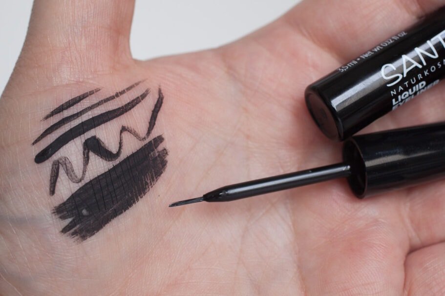 Der beste Eyeliner 286 Eyeliner Test: Sante Liquid Eyeliner