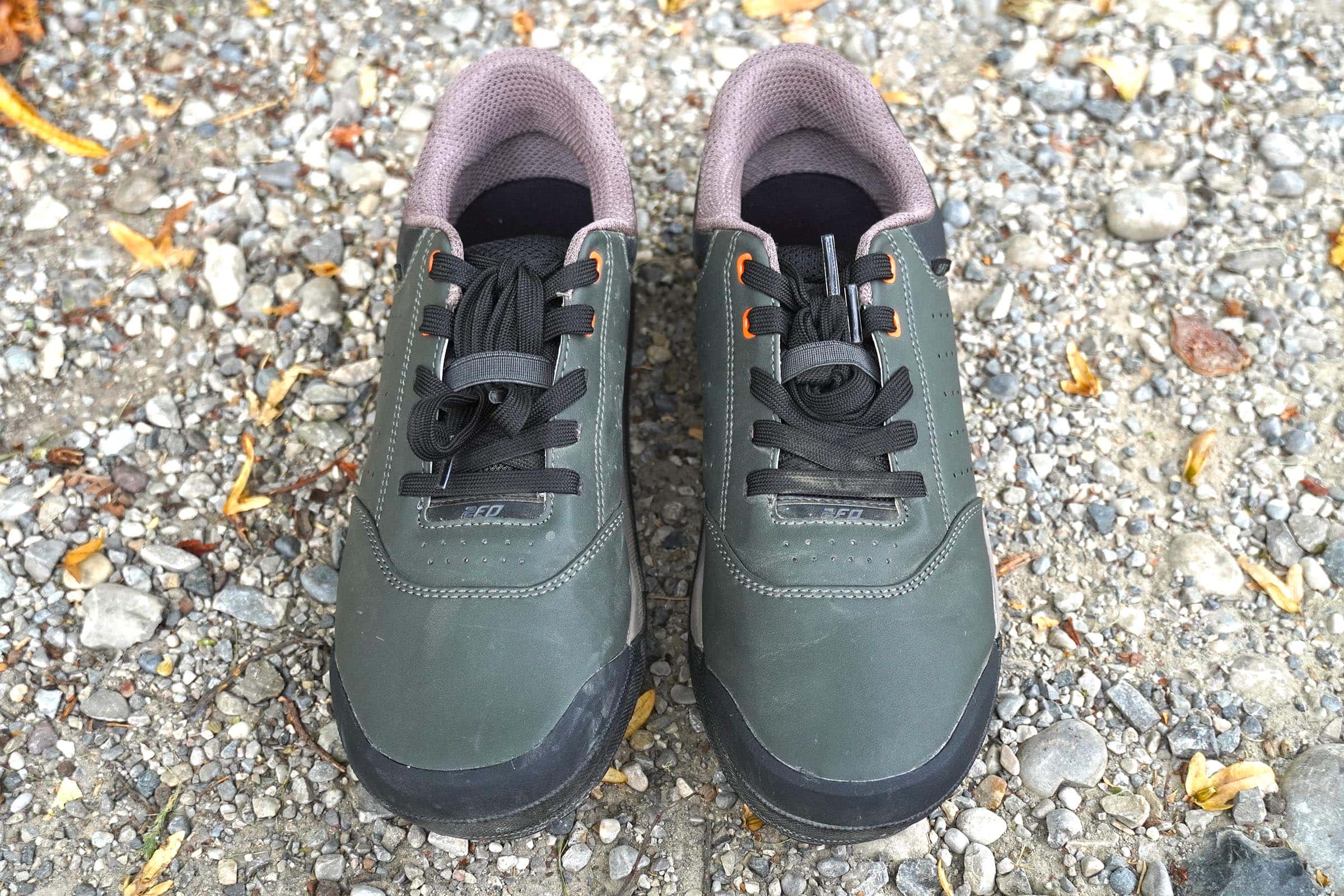 Die besten Mountainbike-Schuhe 197 Mountainbike-Schuhe Test: Speciallized 2fo Roost Flat Syn Front