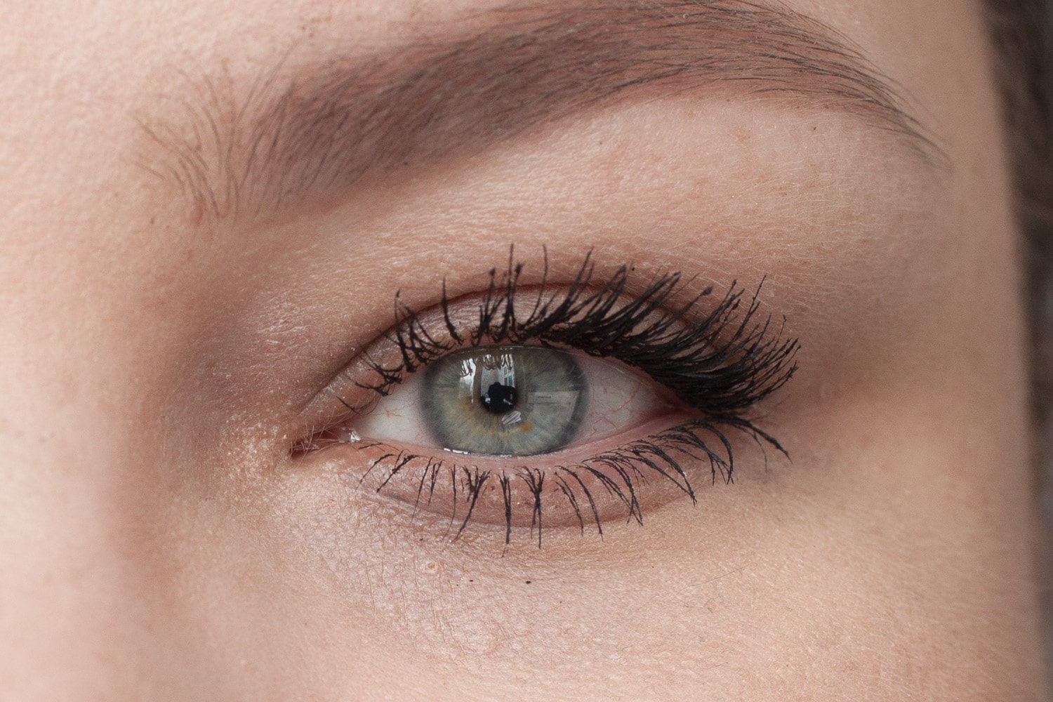Die beste Mascara 440 Mascara Test: Essence Lash Without Limits Mascara 2 Schichten