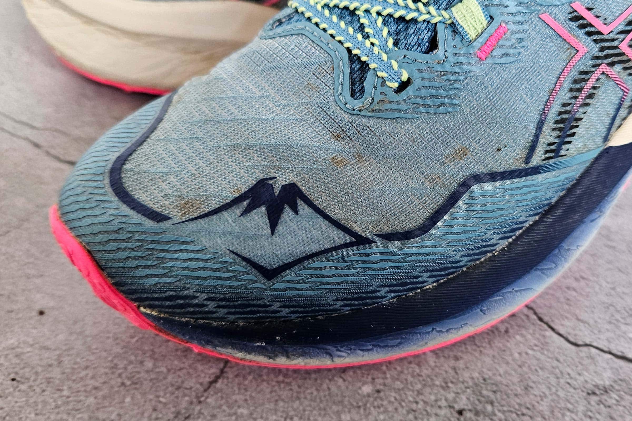 Die besten Trailrunning-Schuhe für Damen 248 Trailrunning-Schuhe Test: Asics Fujispeed2 Auslauf Verstaerkungn Zehen