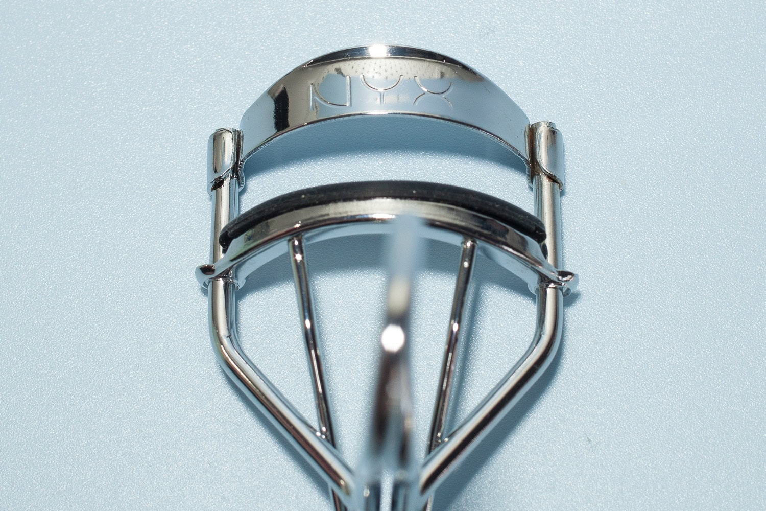Die beste Wimpernzange 183 Wimpernzange Test: Nyx Eyelash Curler Oben