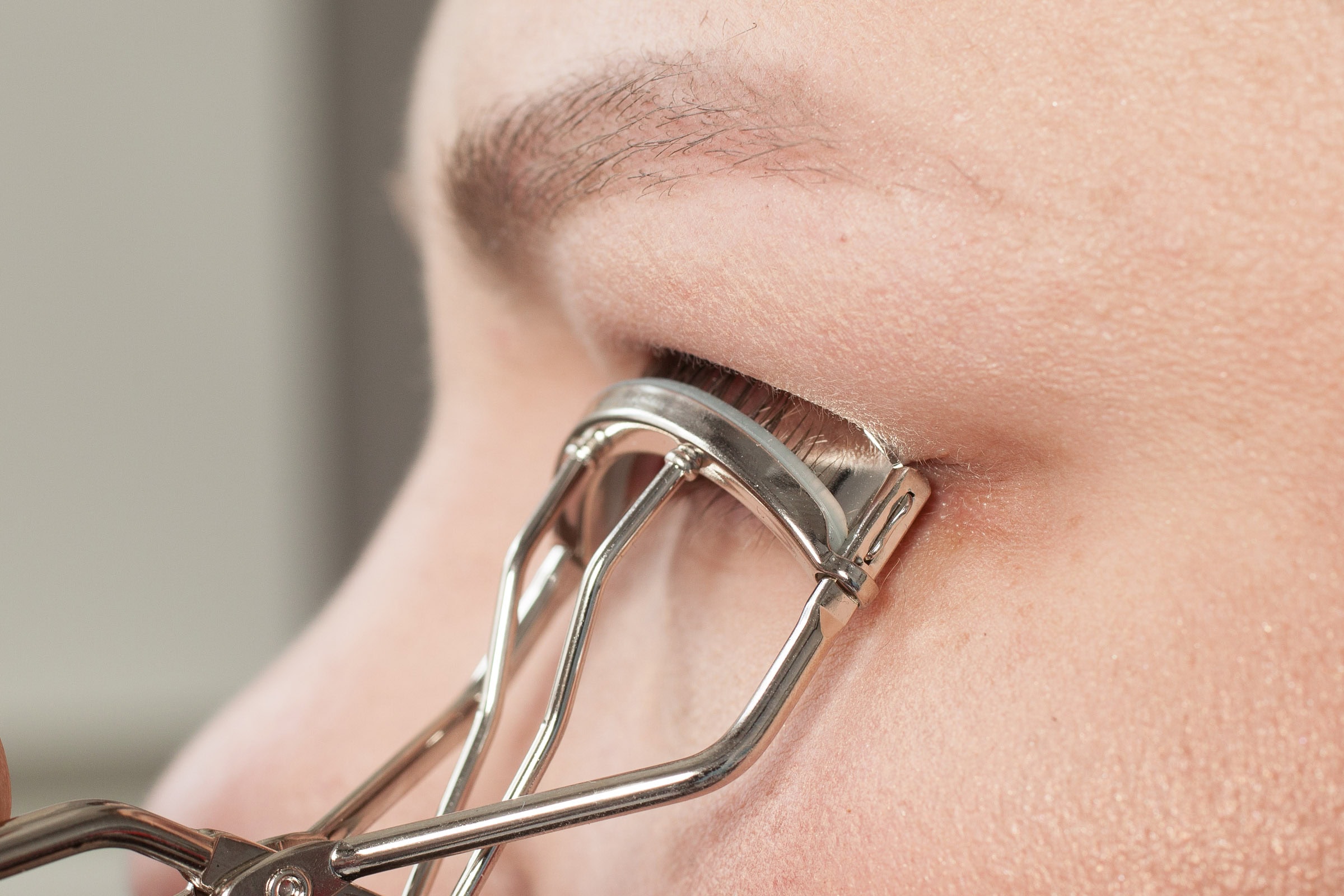Die beste Wimpernzange 96 Wimpernzange Test: Wimpernzange Anwendung 5
