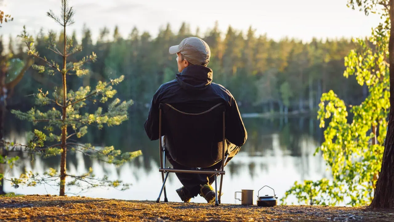 Campingausrüstung: Was darf auf keiner Packliste fehlen? 26 Campingausrüstung: Was darf auf keiner Packliste fehlen? Test: Aufmacher Campingausrüstung