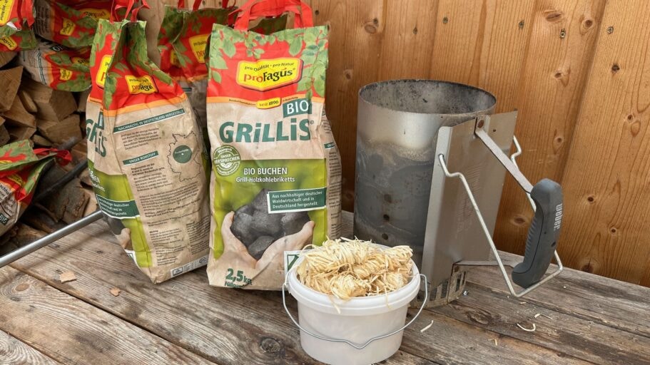 Holzkohlegrill meistern: So werden Sie zum Grillprofi 1 Holzkohlegrill meistern: So werden Sie zum Grillprofi Test: Briketts