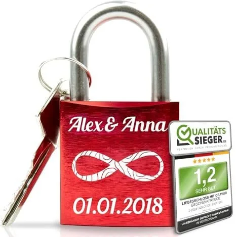 Die besten Geschenke zum Jahrestag 6 Test Geschenke zum Jahrestag: Geschenkfreude Liebesschloss mit Gravur und Schlüssel