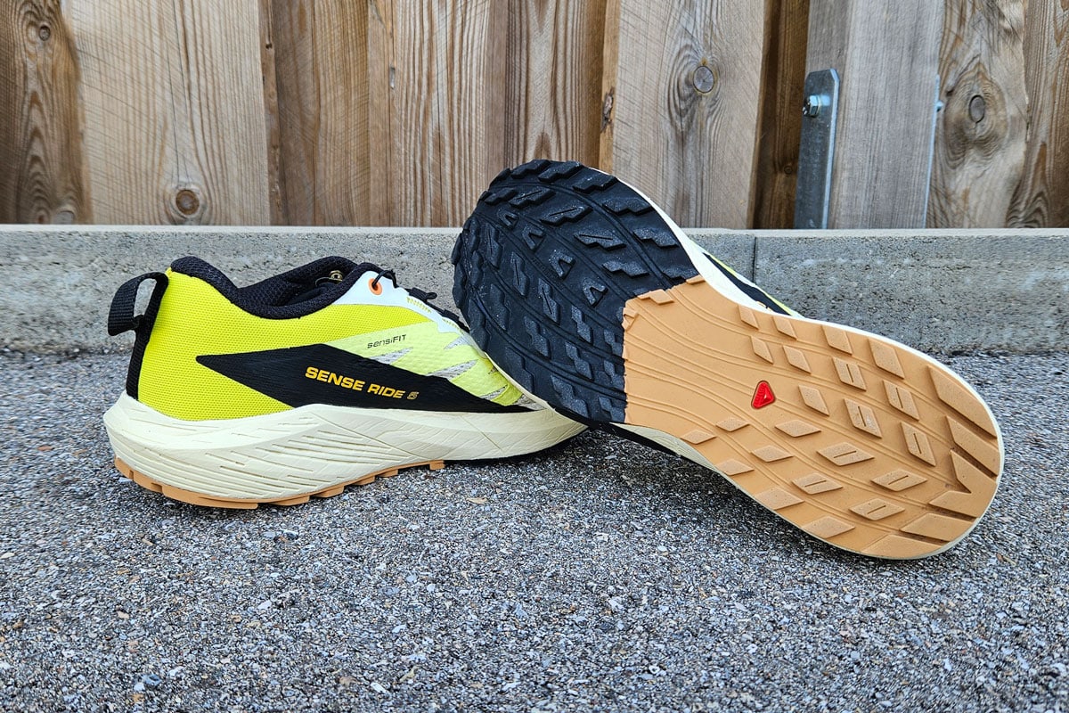 Die besten Trailrunning-Schuhe für Damen 268 Trailrunning-Schuhe Test: Salomon Sense Ride5 Trailrunningschuhe Damen Test So24 Sohle