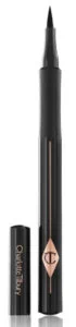 Der beste Eyeliner 27 Eyeliner Test: Charlotte Tilbury The Feline Flick