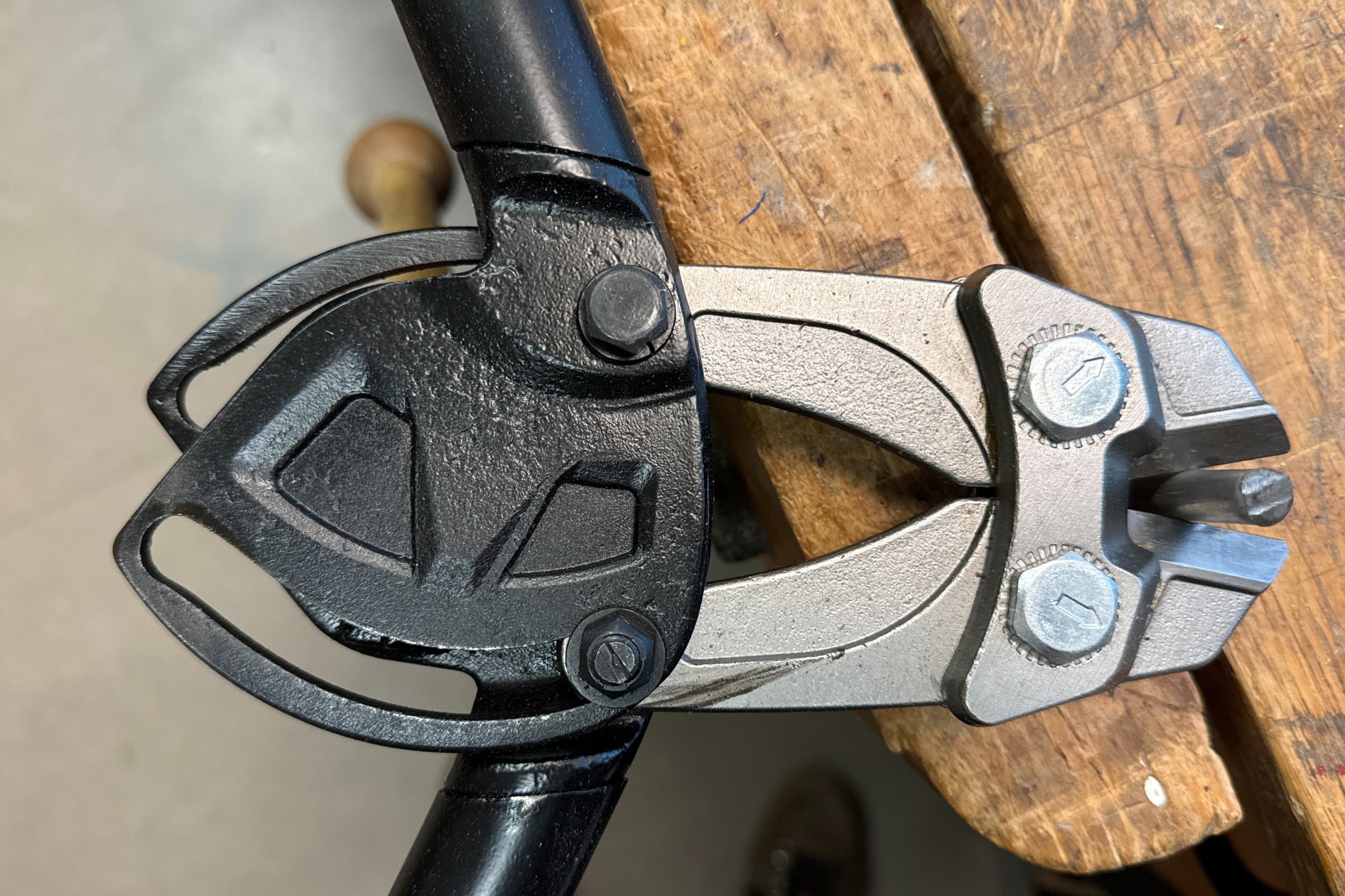 Der beste Bolzenschneider 92 Bolzenschneider Test: Fiskars Bolzenschneider Detail