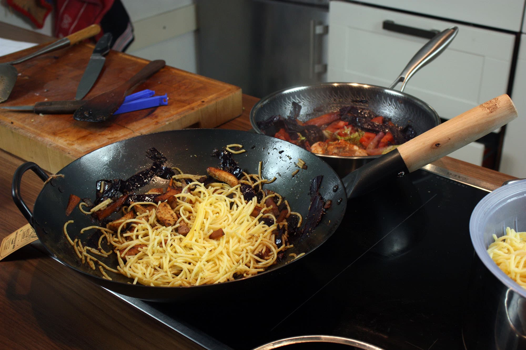 Die beste Wokpfanne 217 Wokpfanne Test: Wok Pfannen Update 112024 Krustenzauber 36cm