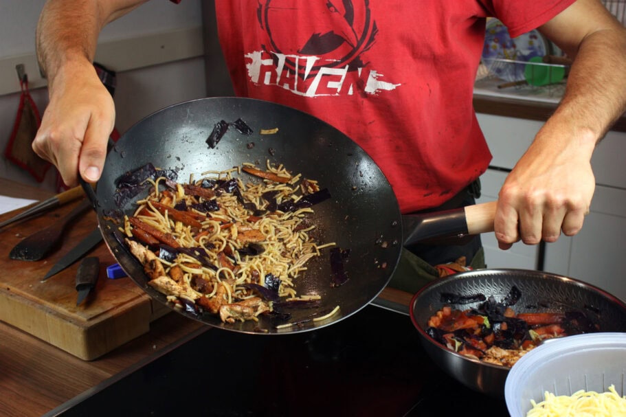 Die beste Wokpfanne 211 Wokpfanne Test: Wok Pfannen Update 112024 Krustenzauber 36cm