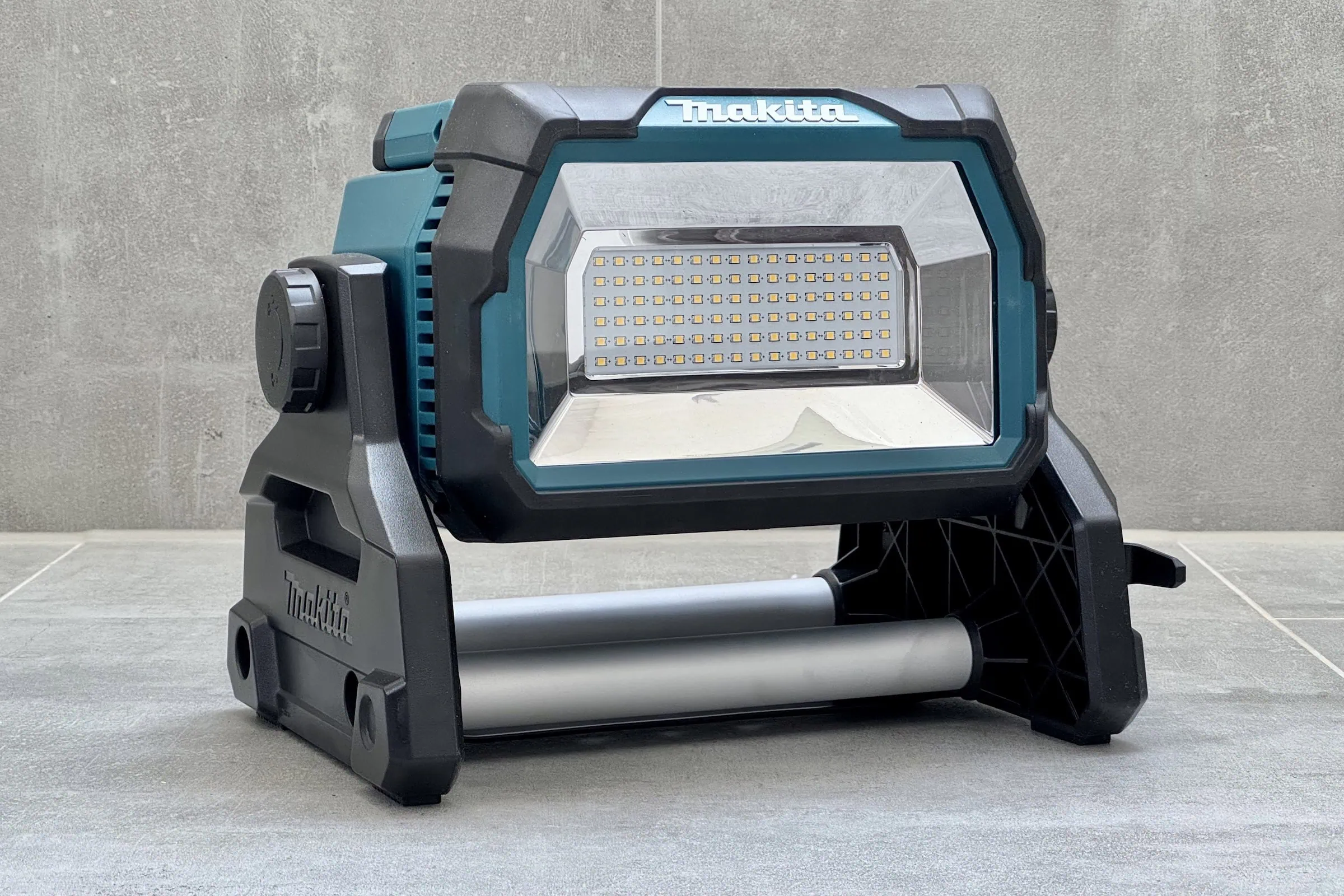 Der beste Baustrahler 174 Baustrahler Test: Makita Dml809 1