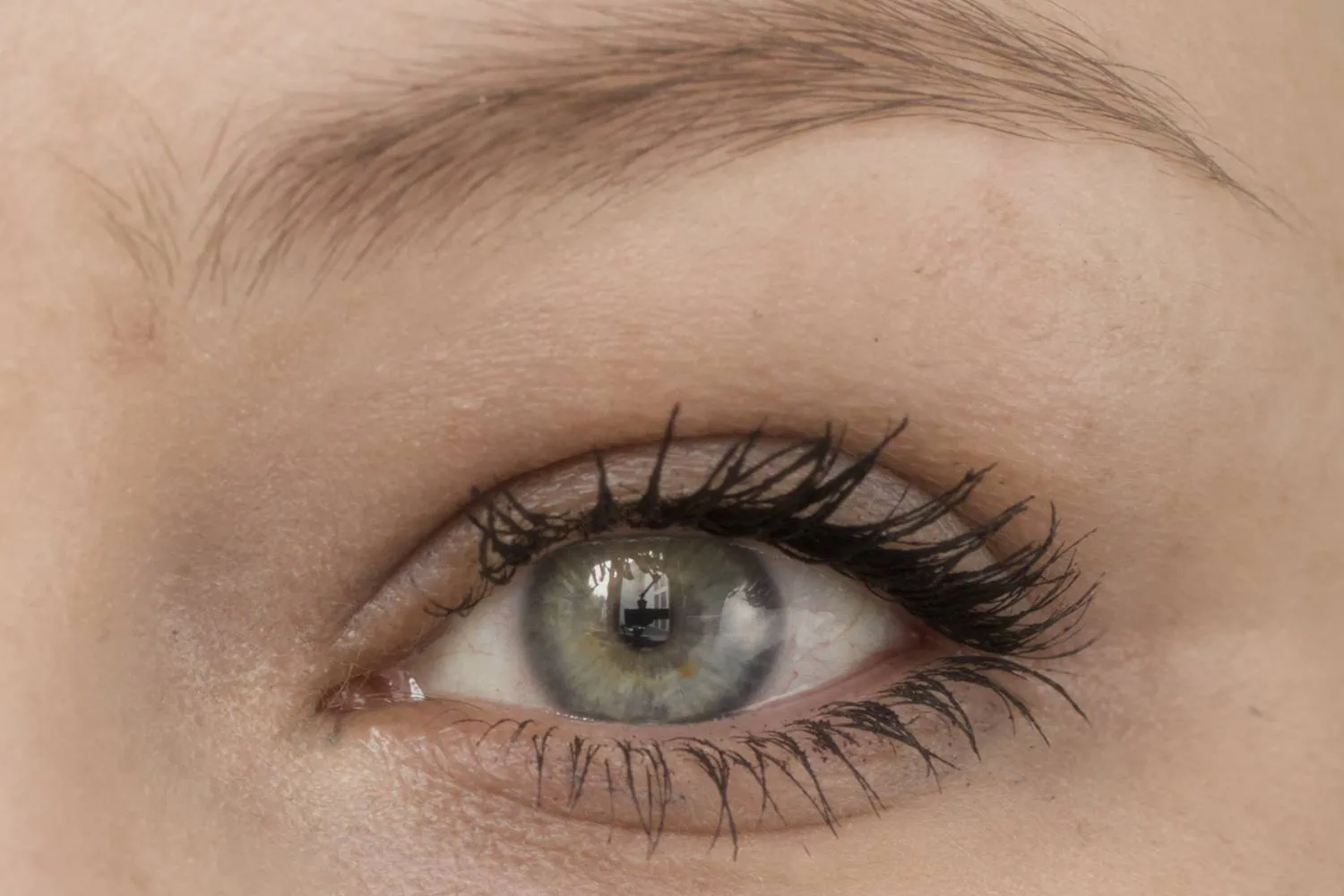 Die beste Mascara 575 Mascara Test: Charlotte Tilbury Exagger Eyes Volume Mascara Zwei Schichten