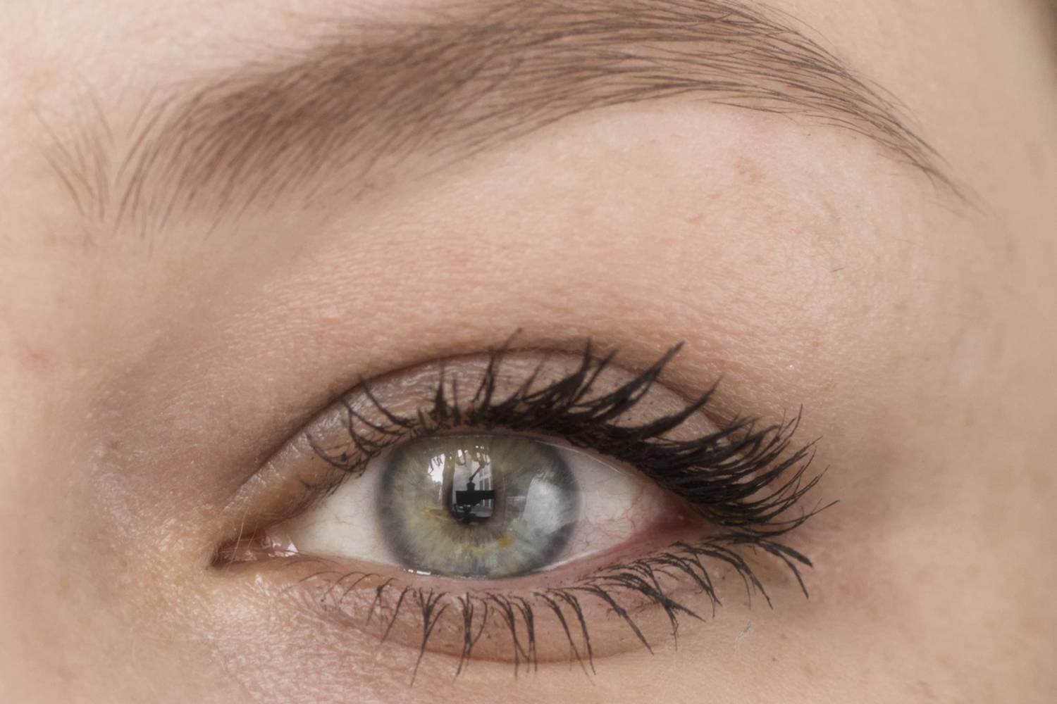 Die beste Mascara 548 Mascara Test: Essence Call Me Queen Zwei Schichten