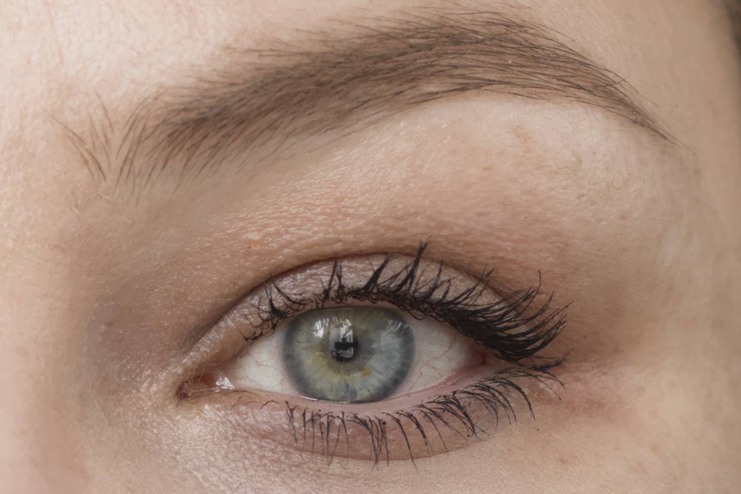 Die beste Mascara 503 Mascara Test: Haus Labs B Structural Volumizing And Lengthening Mascara 1 Schicht
