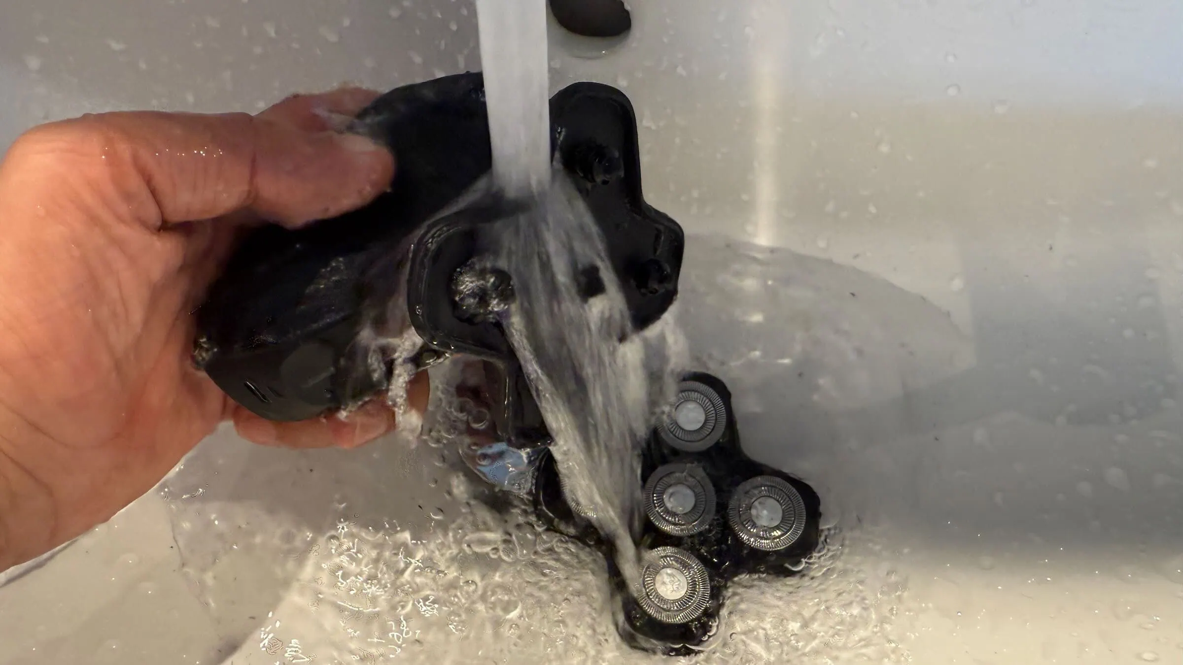 Der beste Glatzenrasierer 45 Glatzenrasierer Test: Manscaped 4