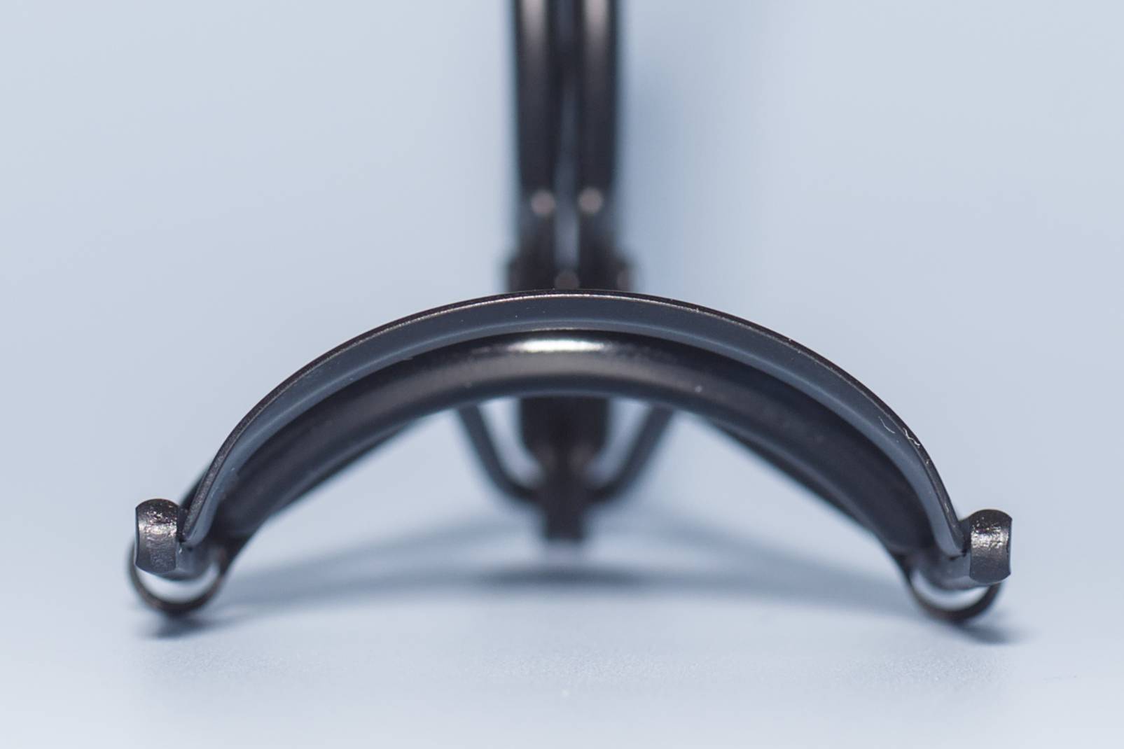 Die beste Wimpernzange 206 Wimpernzange Test: Nars Eyelash Curler Bogen