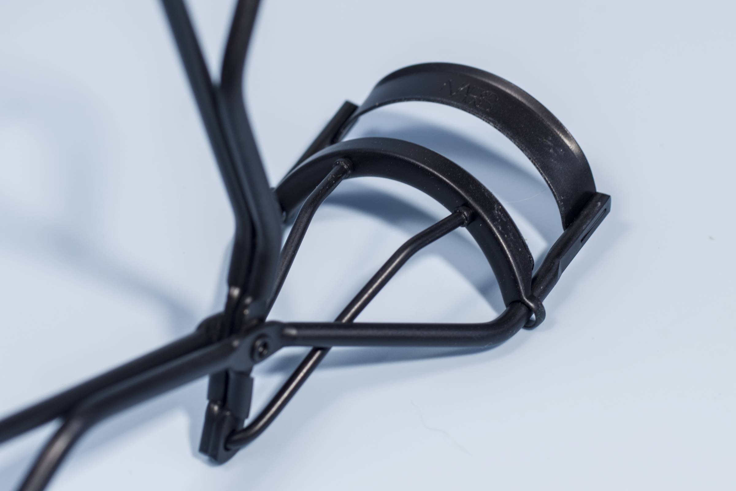 Die beste Wimpernzange 205 Wimpernzange Test: Nars Eyelash Curler Konstruktion