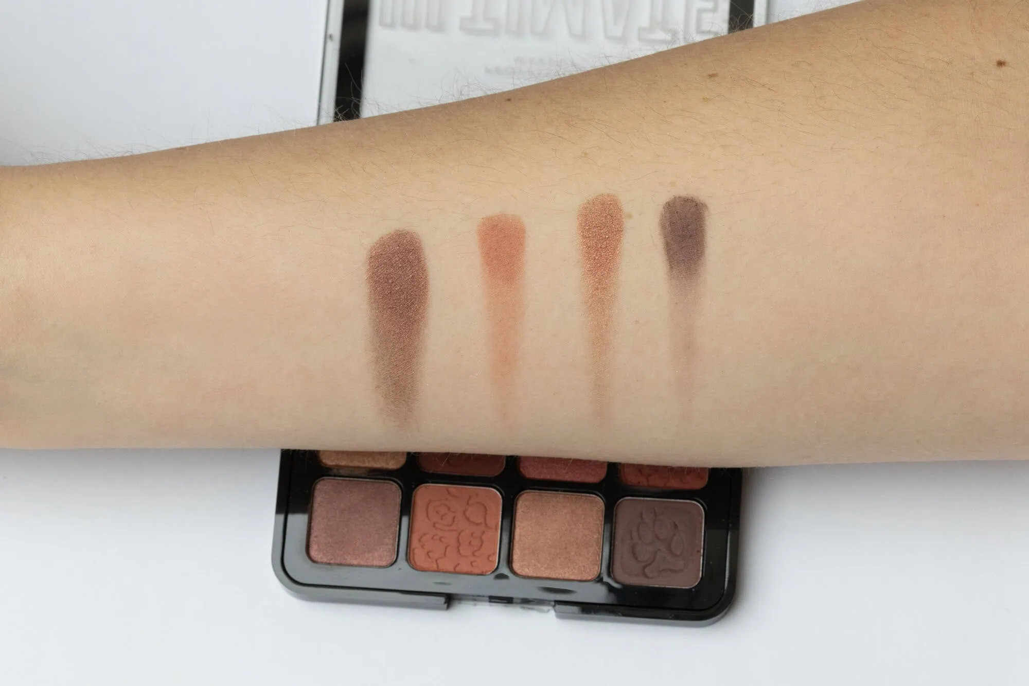 Der beste Lidschatten 82 Lidschatten Test: Lidschatten Nyx Lidschatten Palette Ultimate 05w Swatches Reihe4