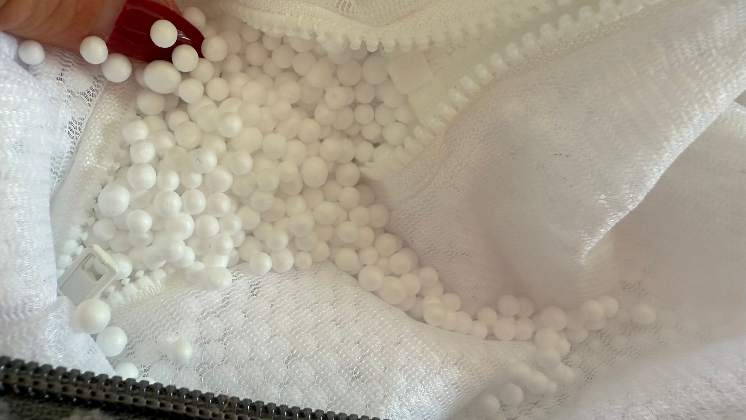 Komfort gegen Controller-Krampf: Gaming-Sitzsack im Check 30 Sitzsack Test: Lumaland Gaming Sitzsack Xxl Füllung