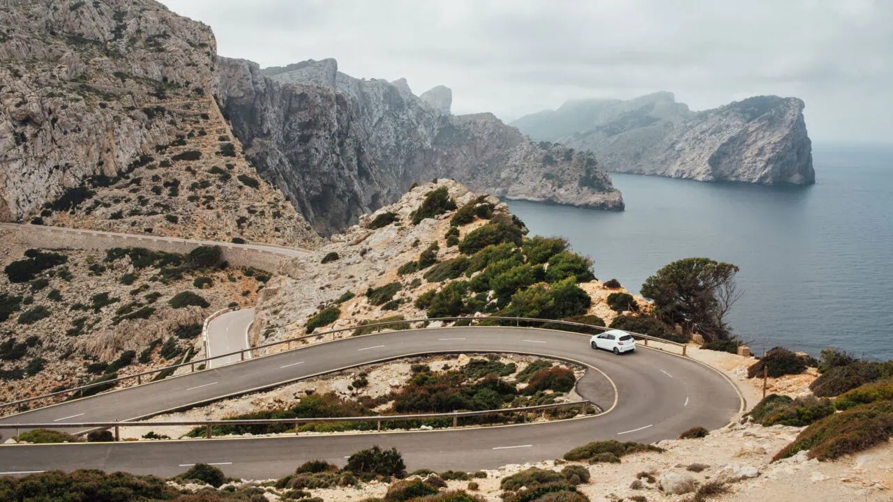 Mallorca-Police: So schützen Sie Ihren Mietwagen im Ausland Test: Mallorca Police Aufmacher