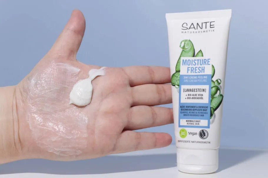 Das beste Gesichtspeeling 121 Gesichtspeeling Test: Sante Moisture Fresh 3in1 Creme Peeling
