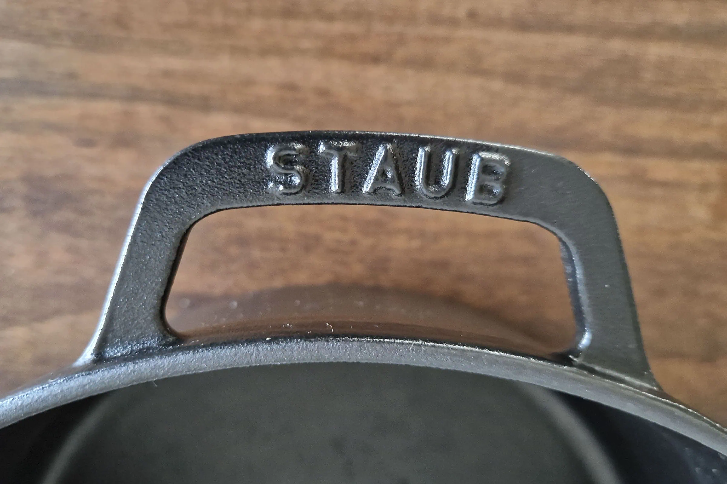 Der beste Gusseisentopf 104 Gusseisentopf Test: Staub La Cocotte
