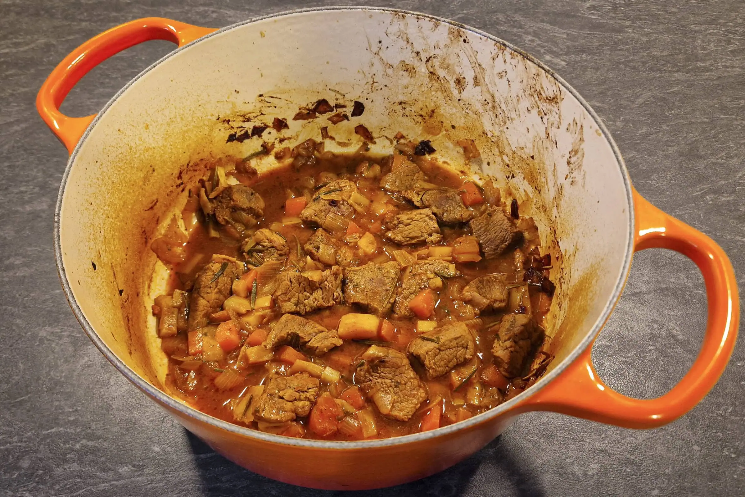 Der beste Gusseisentopf 91 Gusseisentopf Test: Le Creuset Signature Gusseisentopf