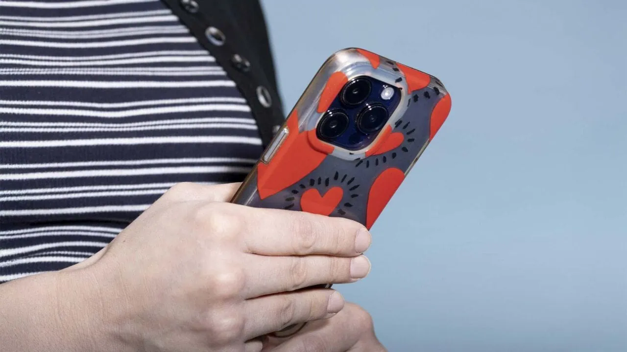 Trotz Schufa: So bekommen Sie einen Vertrag mit Handy 21 Trotz Schufa: So bekommen Sie einen Handyvertrag mit Handy Test: Aufmacher Schuppenshampoo7126