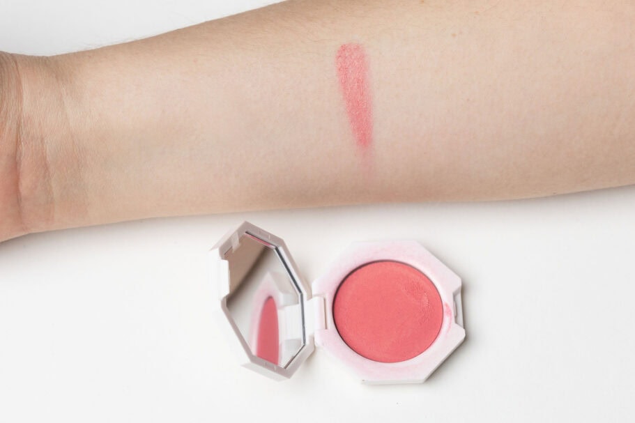 Der beste Blush 152 Blush Test: Fenty Beauty Cheeks Out Freestyle Cream Blush Pinky Promise 13 Swatch2