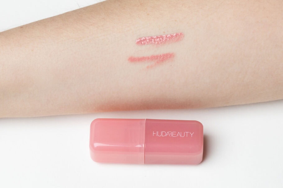 Der beste Blush 147 Blush Test: Huda Beauty Filter Liquid Blush Cotton Candy Swatch