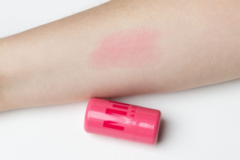 Der beste Blush 99 Blush Test: Milk Make Up Cooling Water Jelly Tint Chill Swatch
