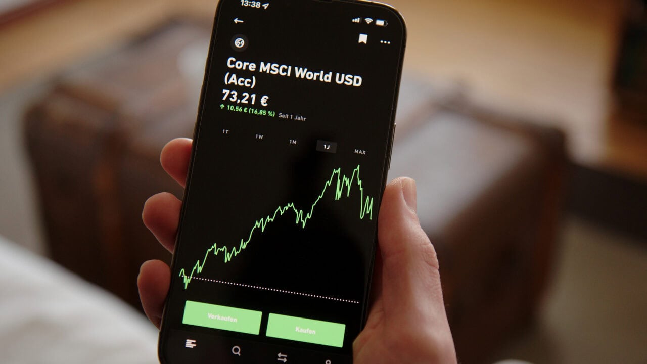 Geld anlegen in ETFs - so funktioniert's Test: Geld Anlegen In Etfs
