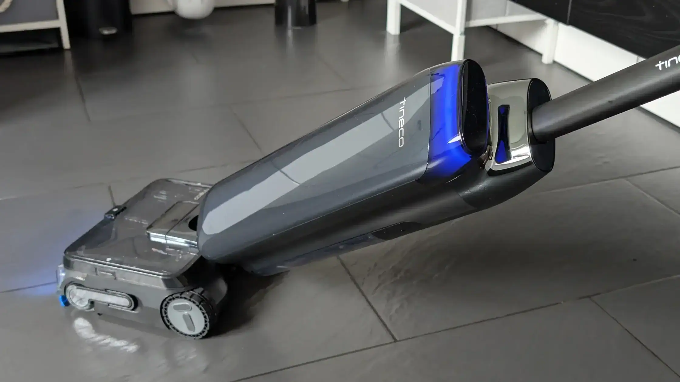 Heiß durchgewischt - Tineco Floor One Station S9 Artist im Test Test: Tineco Floor One Station S9 Artist
