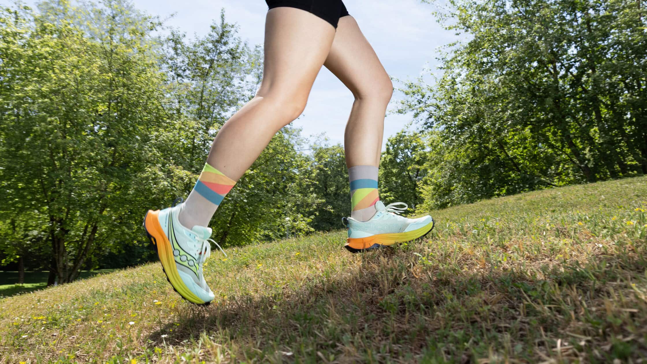 Trailrunning-Schuhe für Damen Test: Trailrunning Schuhe Damen Aufmacher