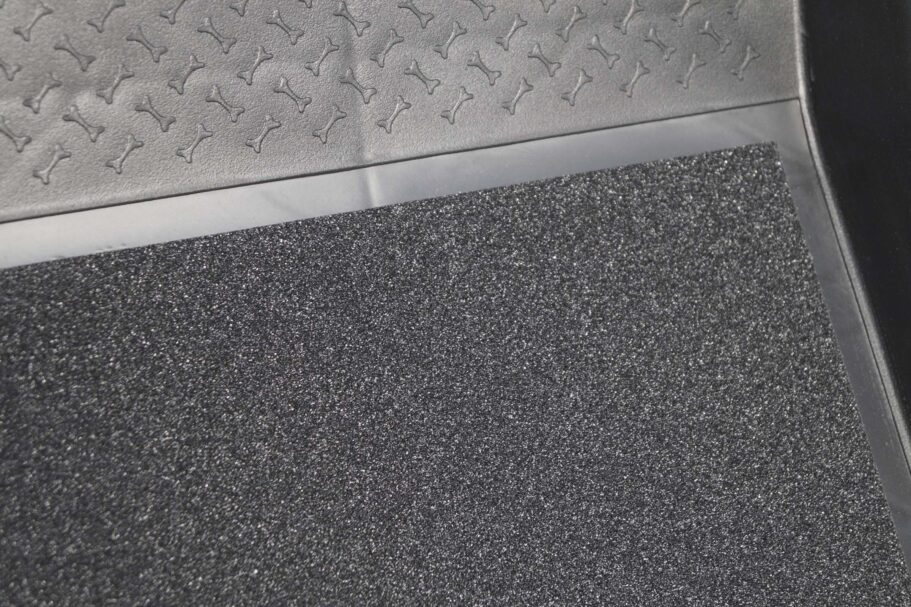 Die beste Hunderampe 44 Hunderampe Test: Detailfoto Lauffläche