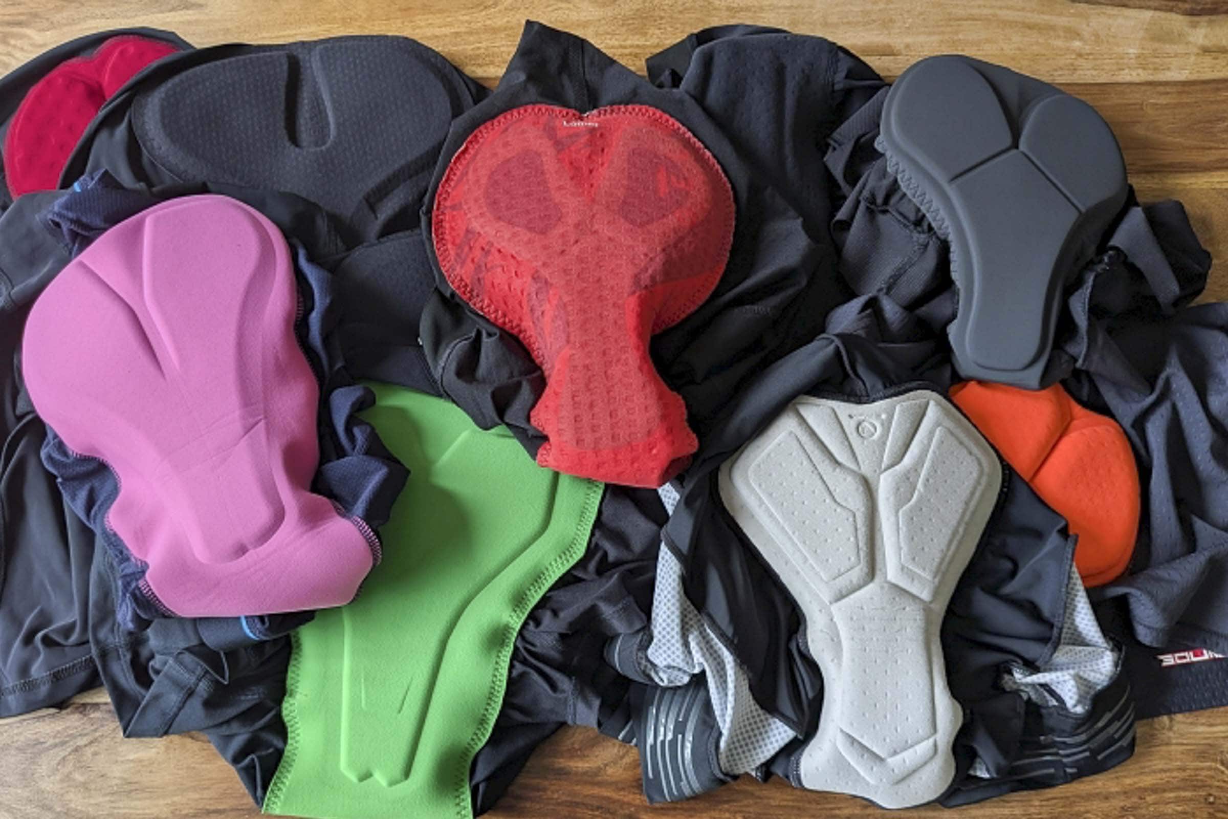 Fahrradunterhose f&uuml;r Damen Test: Fahrradunterhose Gruppenbild 2026