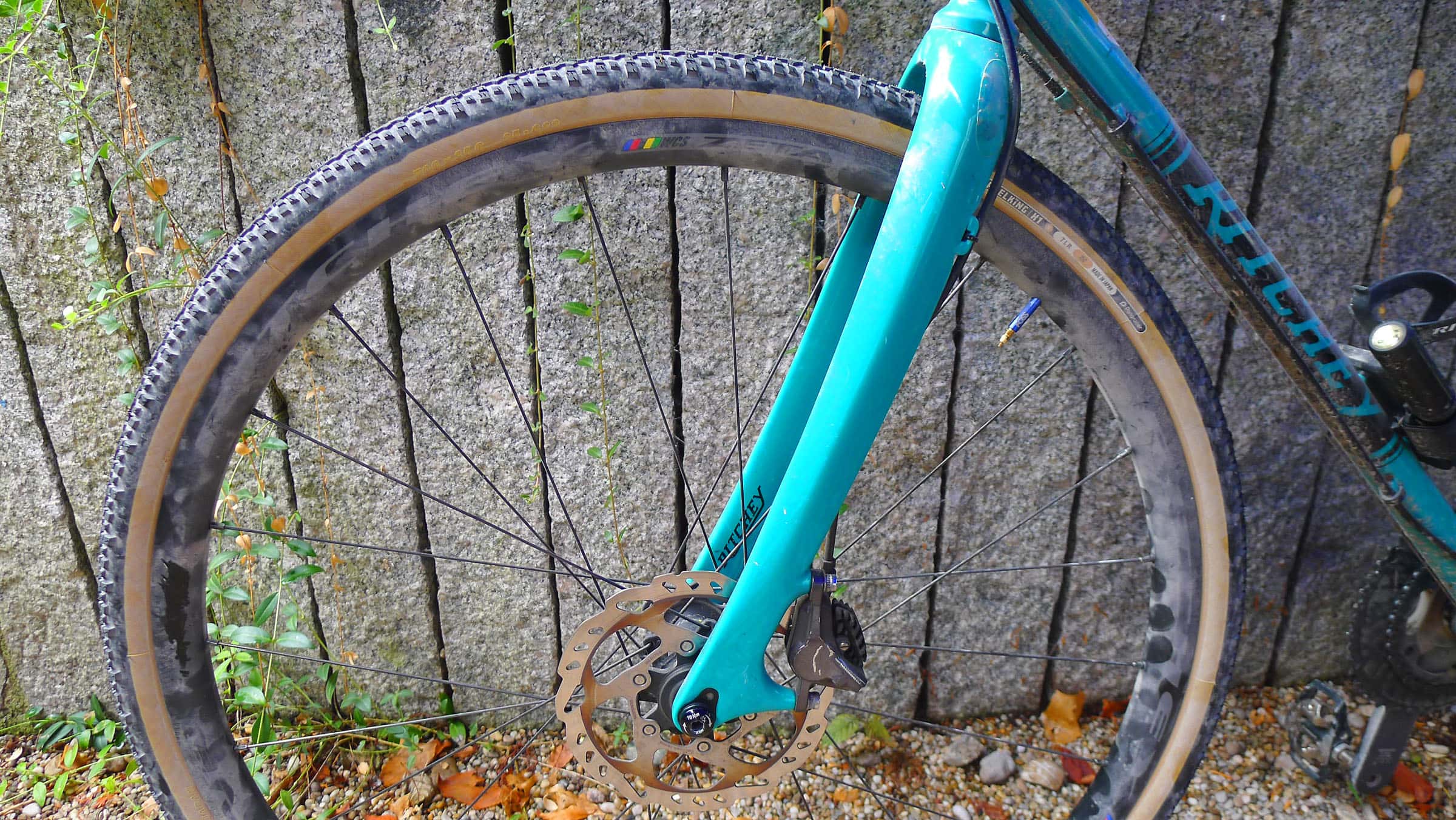 Der beste Gravel-Reifen 82 Gravel-Reifen Test: Grvlkingx1p1440235