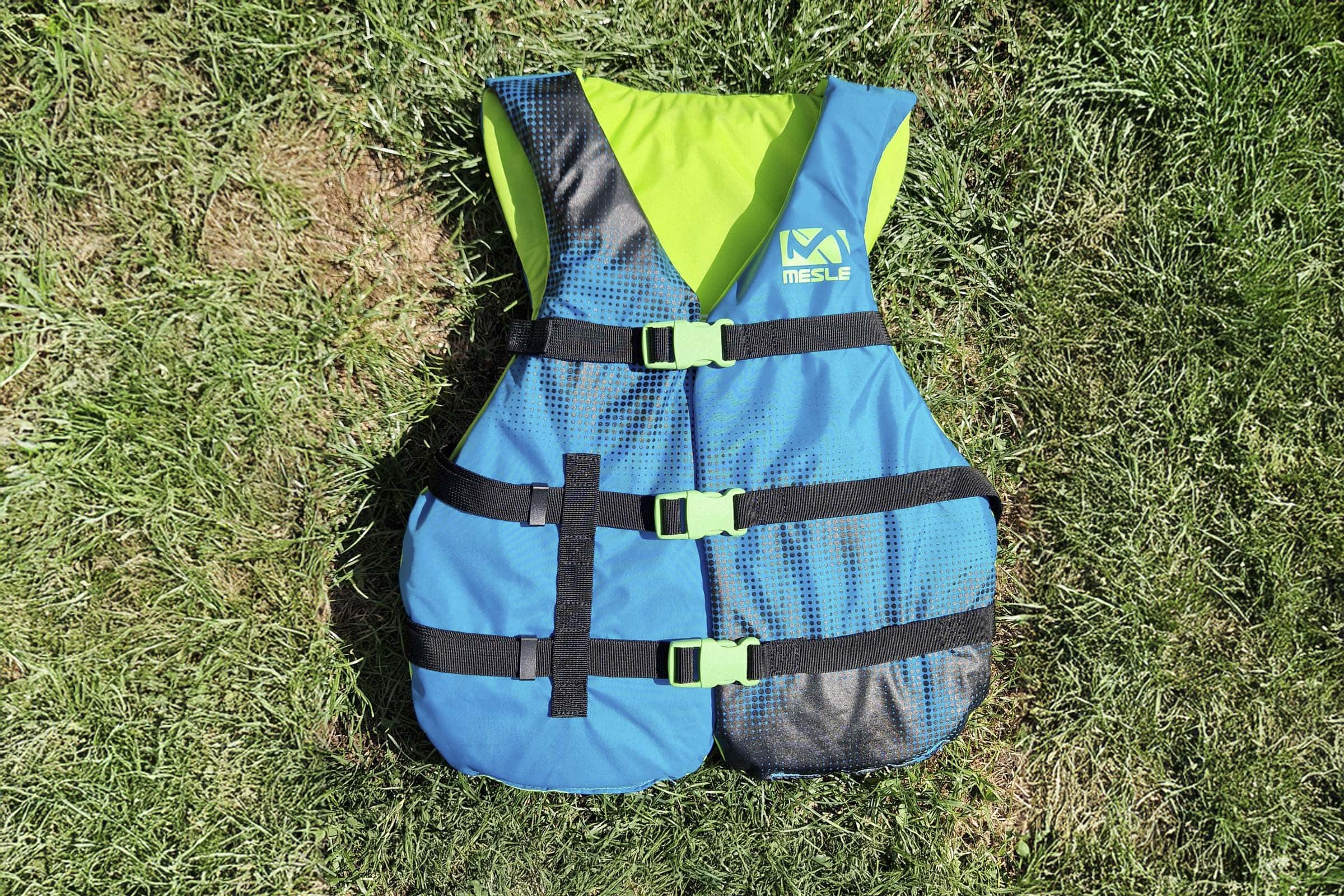 Mehr Sicherheit auf dem Wasser: Schwimmwesten für Erwachsene im Check 22 Quickcheck: Schwimmweste Erwachsene Test: Schwimmwesten Erwachsene Mesle Sportsman