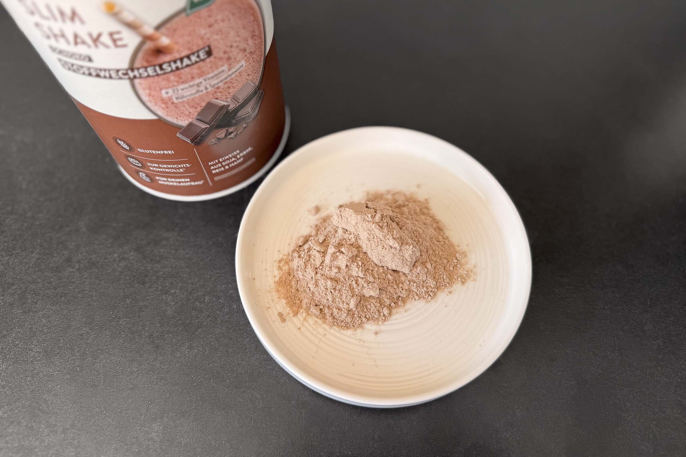 Einfach Kalorien z&auml;hlen: Live Fresh Slim Shake im Test Test: Shake Schoko