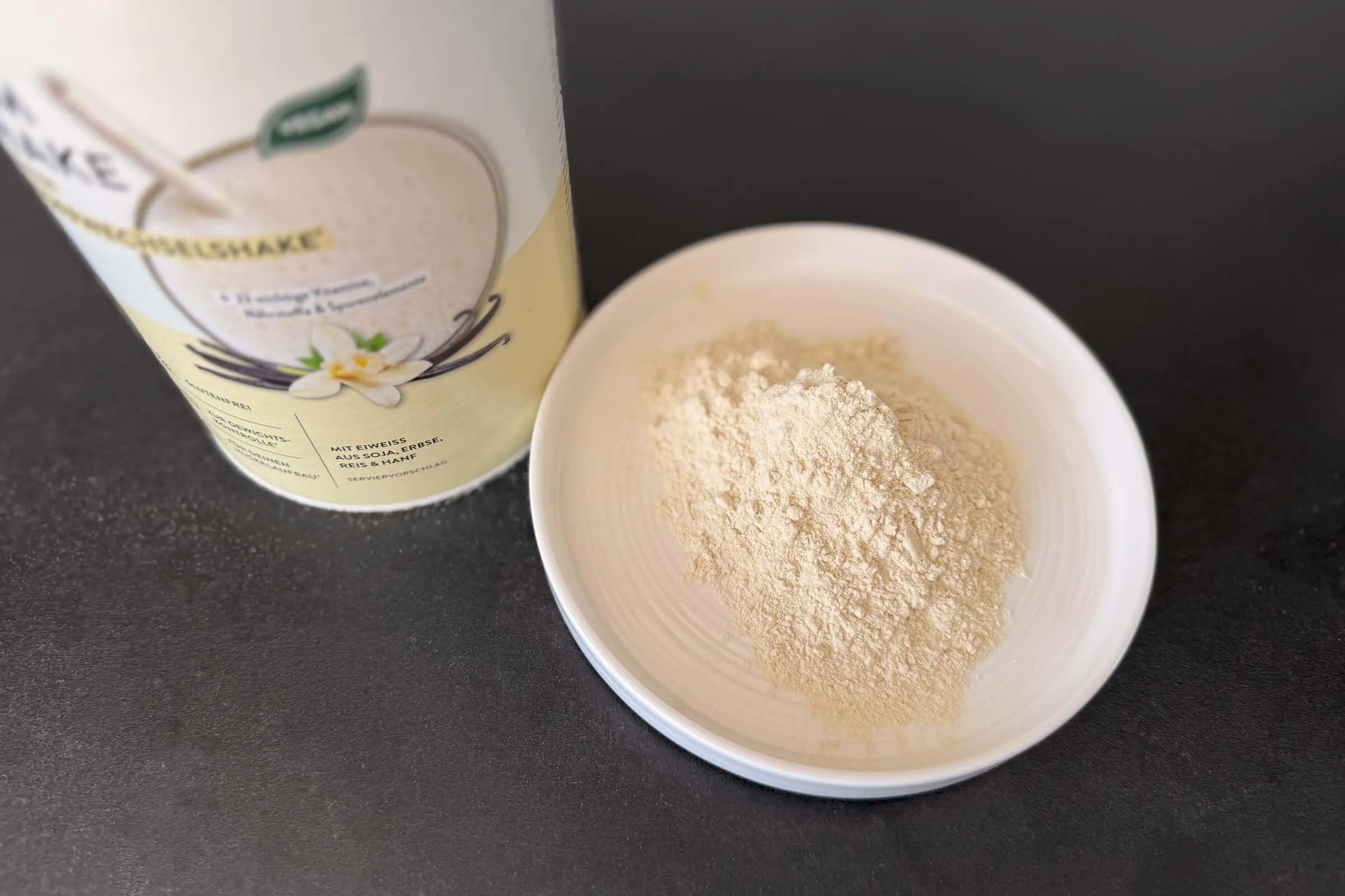 Einfach Kalorien z&auml;hlen: Live Fresh Slim Shake im Test Test: Shake Vanille