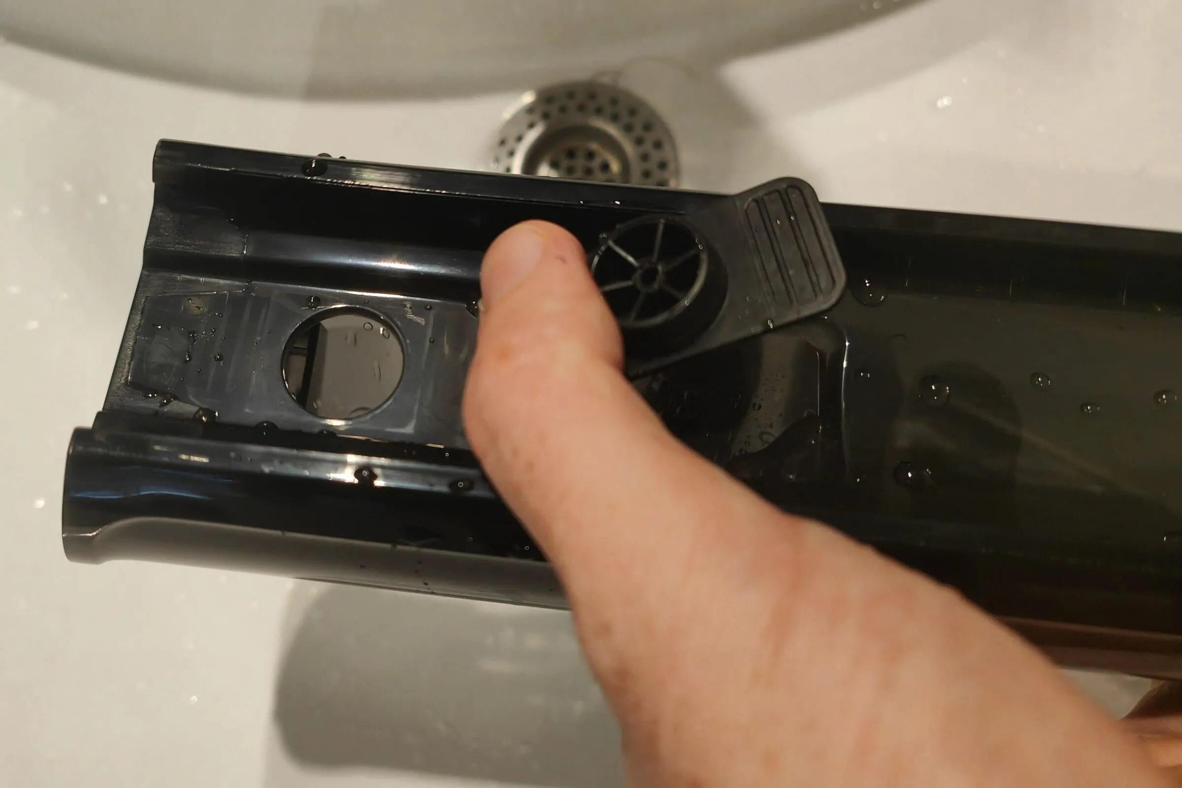 Der beste elektrische Bodenwischer 99 elektrische Bodenwischer Test: Cecotec Wash Frischwassertank
