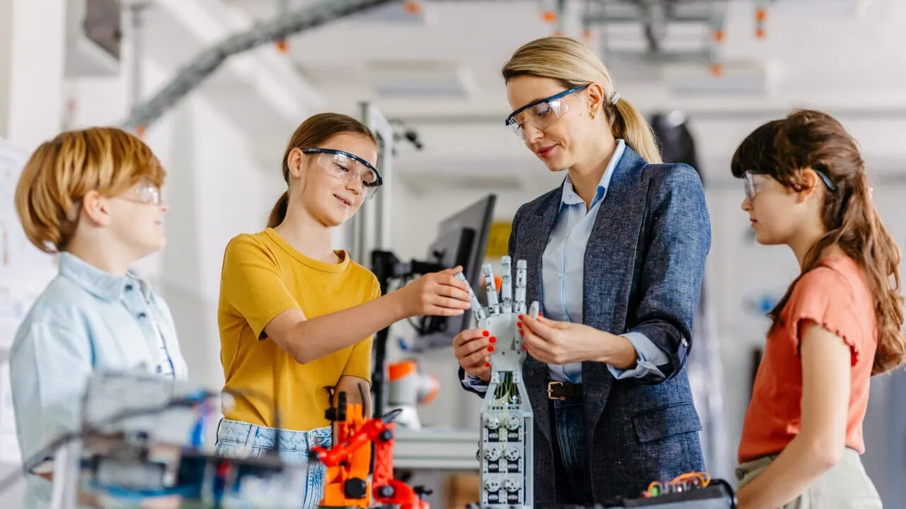 Die besten Geschenke für Lehrer 92 Geschenke für Lehrer Test: Geschenke Für Lehrer Aufmacher