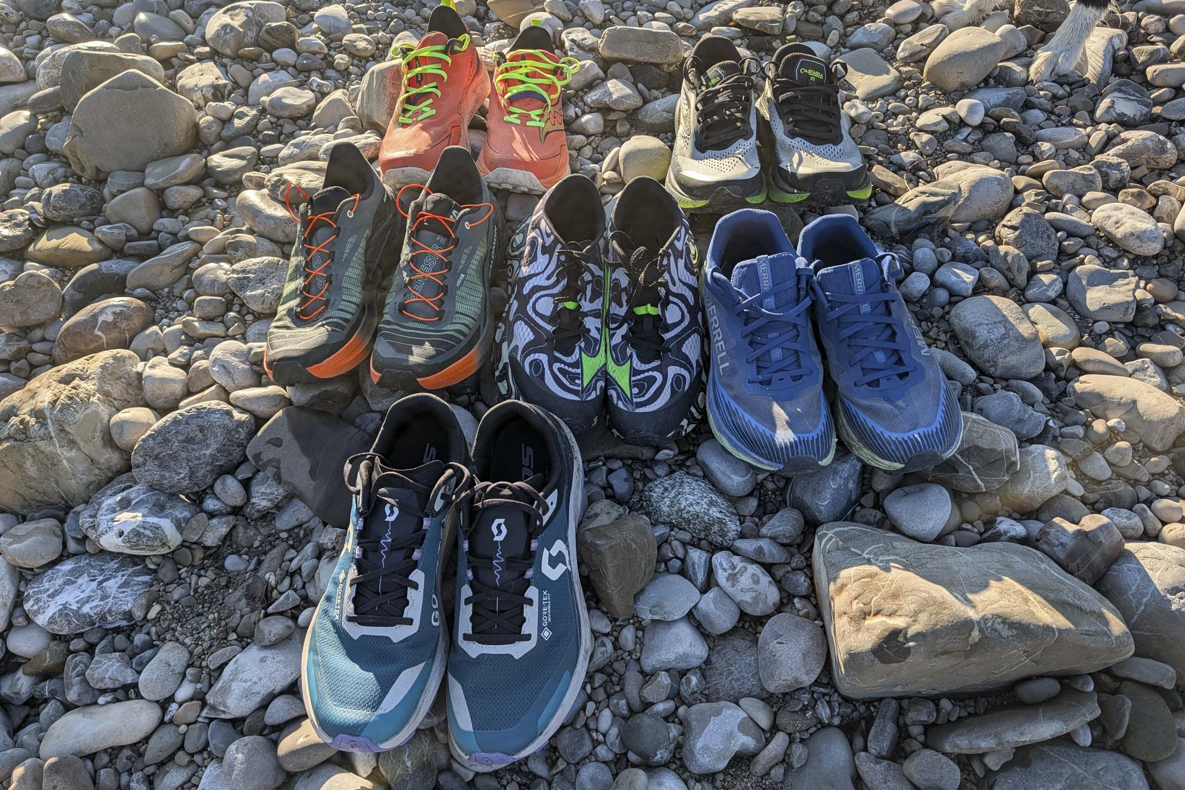 Die besten Trailrunning-Schuhe für Herren 348 Trailrunning-Schuhe für Herren Test: Gruppenbild Trailrunningschuhe Herren 2026