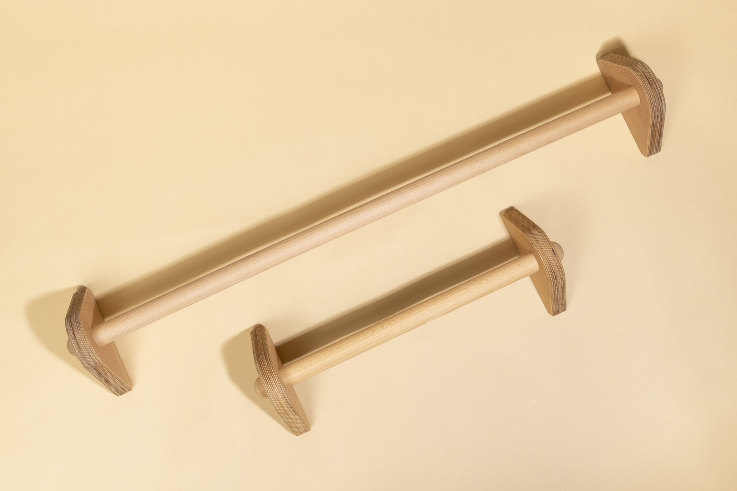 Die beste Klimmzugstange für den Türrahmen 115 Klimmzugstange für den Türrahmen Test: Rollholz Klimmzugstange Anpassbar 3