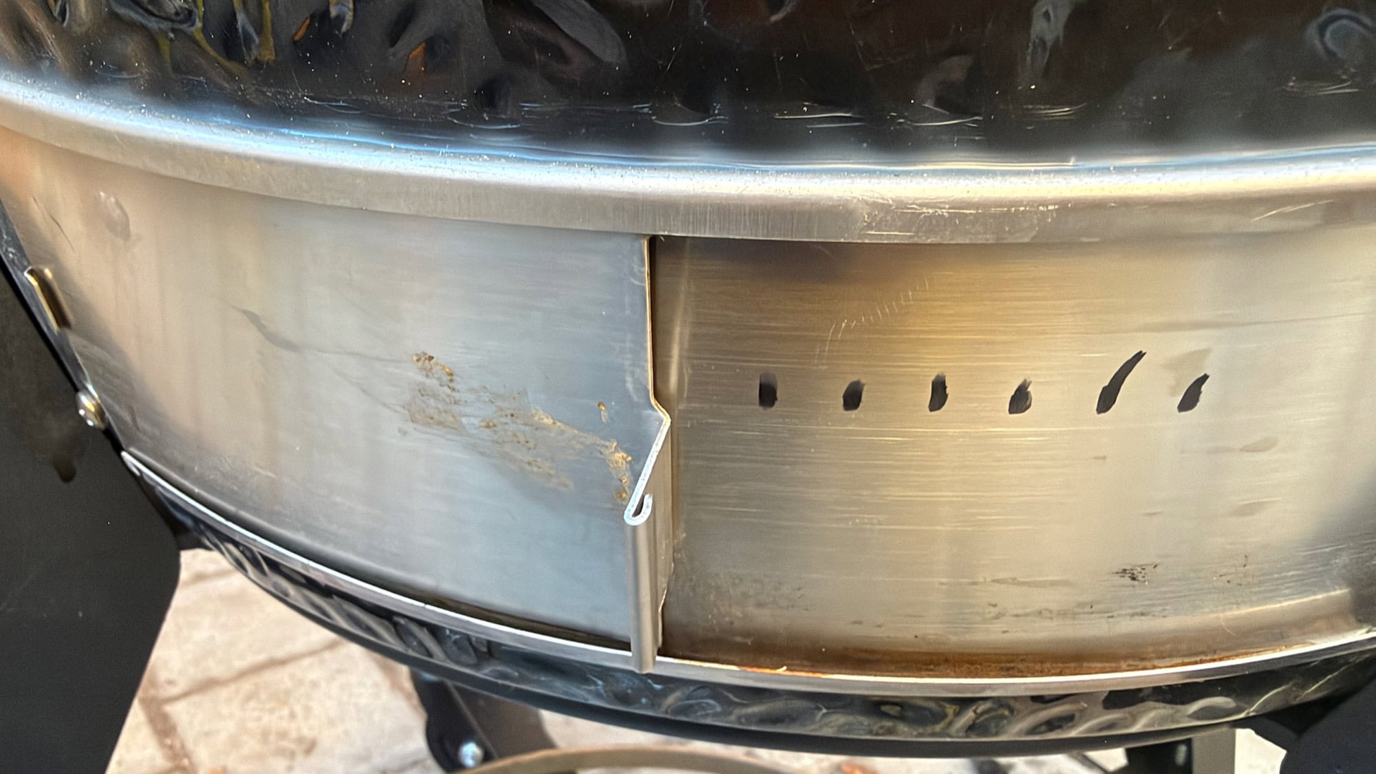 Viel Kohle für Kamado-Grills: Monolith Two.55 im Test 57 Kamado-Grill im Test Test: Monolith Two.55 Kritik 4